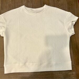 Elegant White Textured Short Sleeve Top